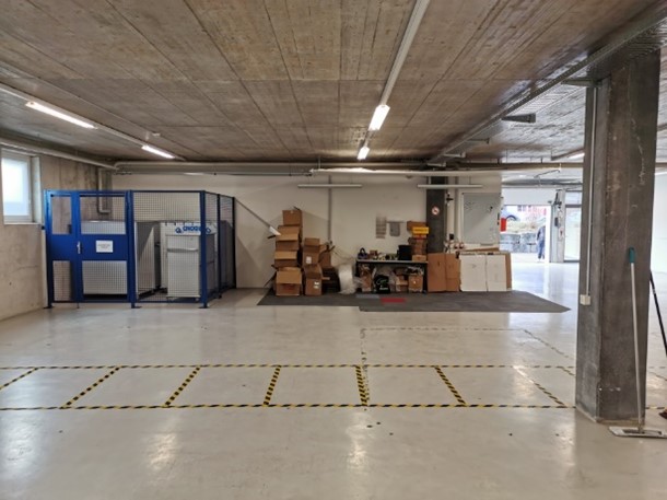 Sperrlager und Packtisch<br>